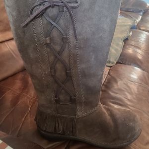 Size 9 Never Worn Knee high UGG Mocassin Boots!